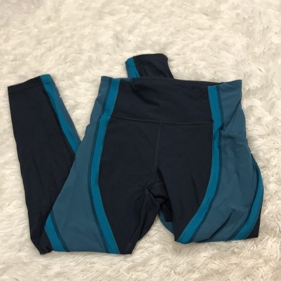 Lululemon Wild Twist 7/8 Tight 25" - Picture 1 of 8